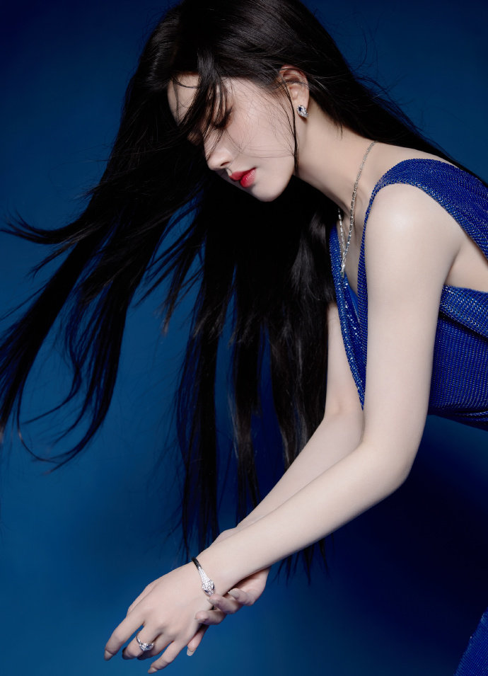 漂亮的妻子在家被维修空调_漂亮的妻子在家被维修空调app官方